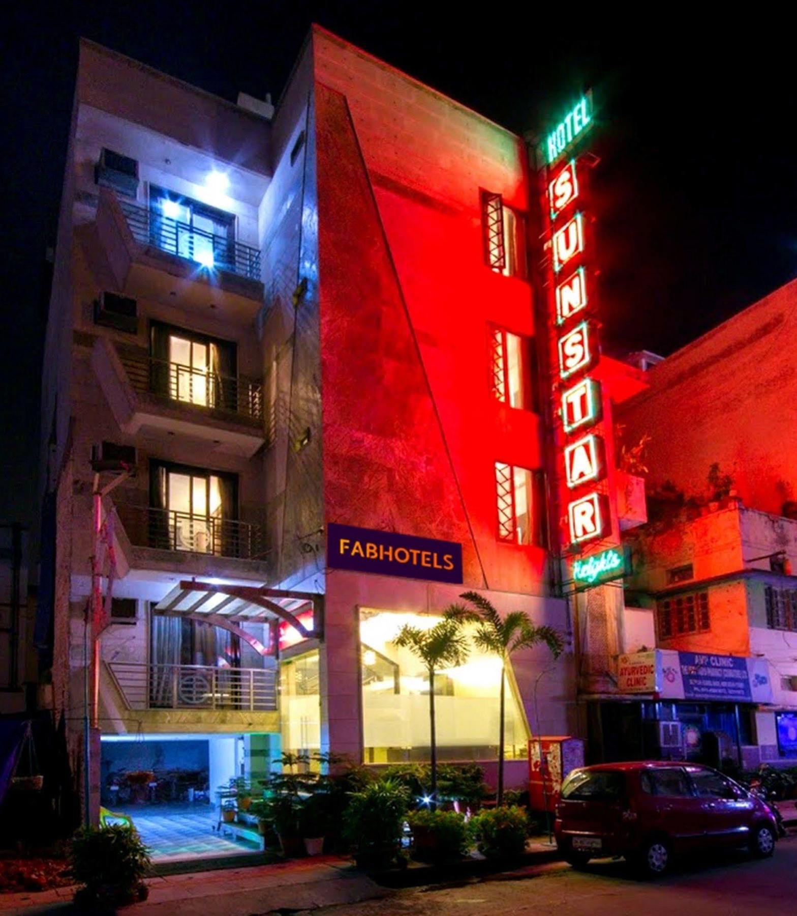 Hotel Sunstar Heights Delhi  Extérieur photo